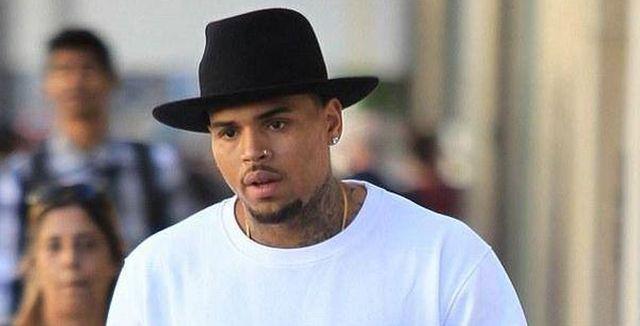 Chris Brown musel v Kanadě zrušit dva koncerty
