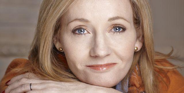 J.K.Rowling se na Twitteru omluvila fanouškům